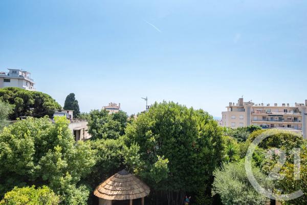 Maison à vendre  4 pièces - 107,66 m 2   NICE  - 06