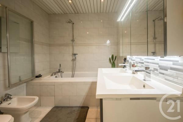 Maison à vendre  4 pièces - 107,66 m 2   NICE  - 06