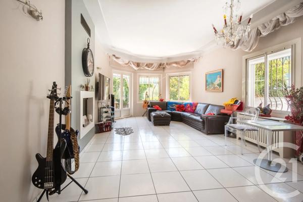 Maison à vendre  4 pièces - 107,66 m 2   NICE  - 06
