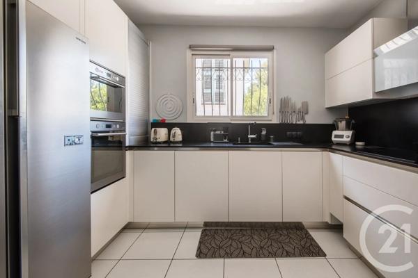 Maison à vendre  4 pièces - 107,66 m 2   NICE  - 06