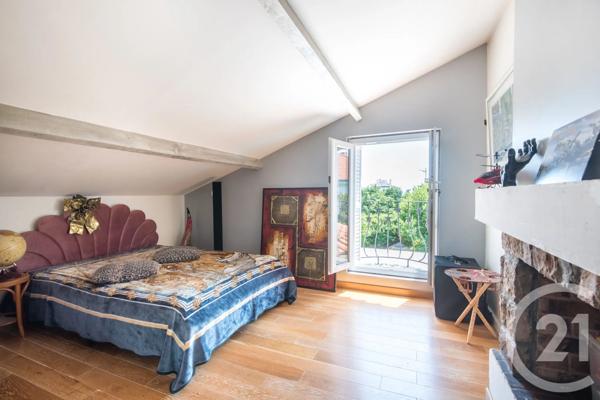 Maison à vendre  4 pièces - 107,66 m 2   NICE  - 06