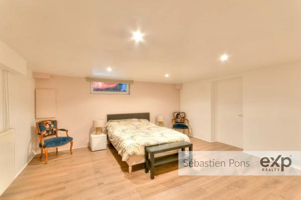 Maison avec piscine couverte