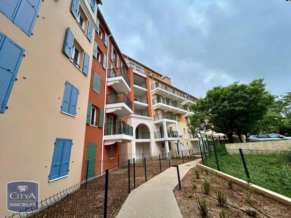 Appartement à louer 1 pièce 48.04m² Port-de-Bouc (13110)