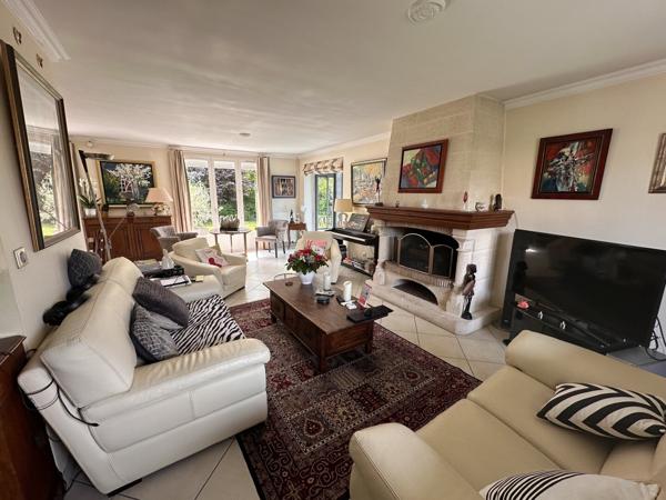 Maison familiale proche commerces et écoles des Portes de la Forêt