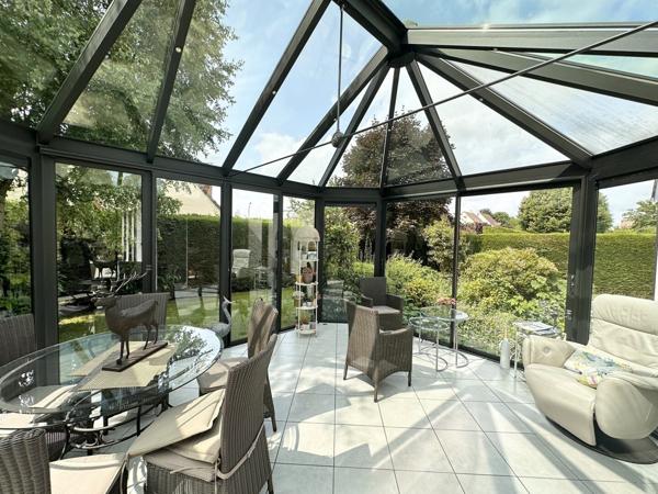 Maison familiale proche commerces et écoles des Portes de la Forêt