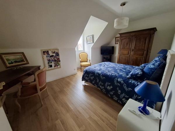 Maison familiale proche commerces et écoles des Portes de la Forêt