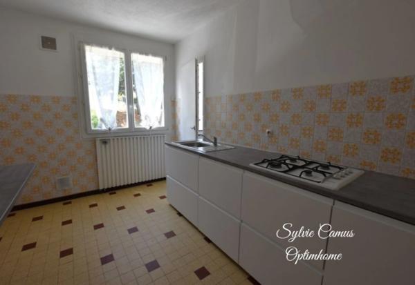 Appartement 4/5 pièces avec balcon, ascenseur et vue sur parc – À découvrir ! Firminy