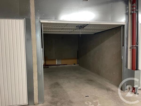 Parking à vendre  13,30 m 2   CANNES  - 06