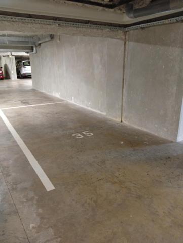 Parking couvert en sous-sol à Aubenas