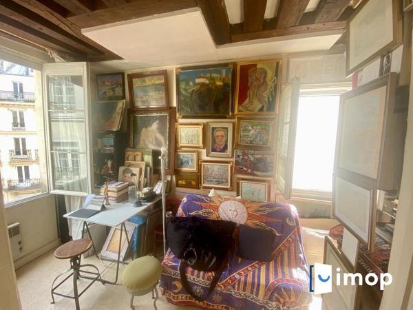 Studio Rue St Denis / Rue de Rivoli