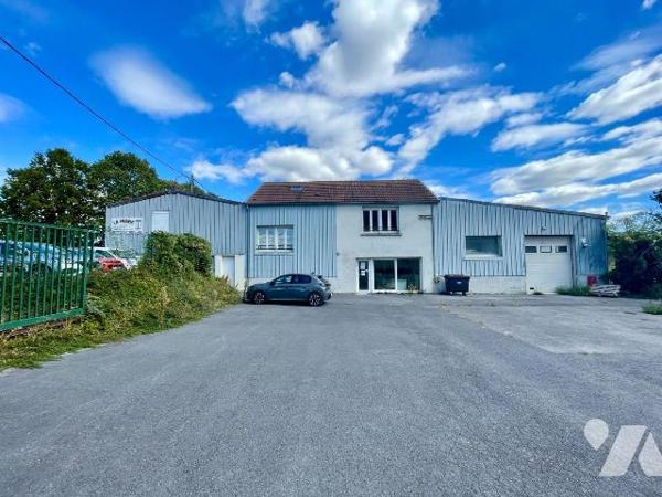 ENTREPOT AVEC BUREAUX LIBRES  
A VENDRE à LUCQUY, face à la gare. A 12 min de Rethel.
L'autor...