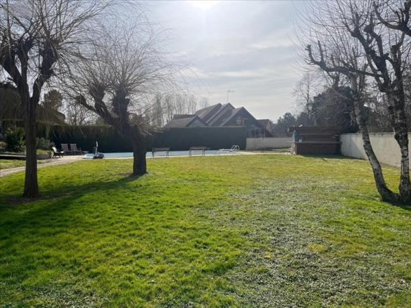 Autres types de maison à vendre à Chaussin dans le Jura (39120), ref : 1985