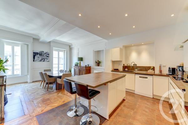 Appartement F5 à vendre  5 pièces - 167,20 m2 LYON - 69001