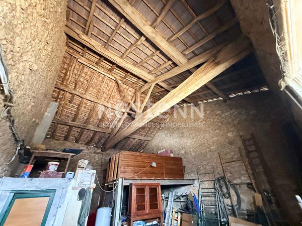 Charmante maison ancienne à rafraîchir à Couzeix - 148 m2 - seconde maison à finir de rénover de 68 m2 - terrain et cour