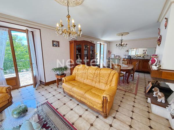 Charmante maison ancienne à rafraîchir à Couzeix - 148 m2 - seconde maison à finir de rénover de 68 m2 - terrain et cour
