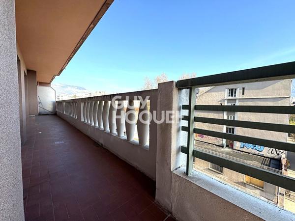 APPARTEMENT À LOUER DE 3 PIÈCES DE 86,46 M²