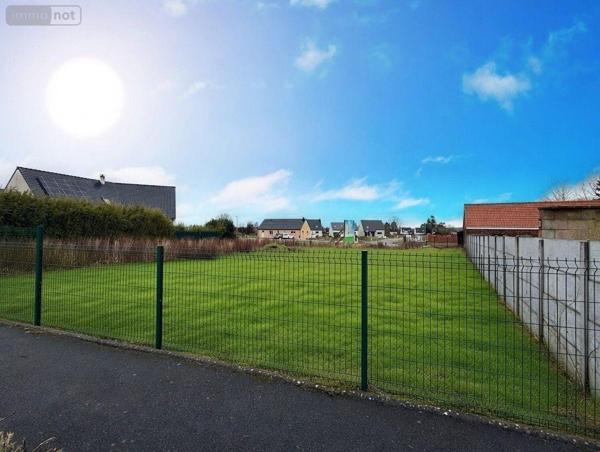 Terrain à Batir à vendre à Wardrecques dans le Pas-de-Calais (62120), ref : E62WA254