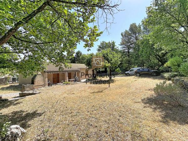 Villa T5 plain-pied 119 m², Terrain 1750 m², 4 chambres, Garage , Au calme , Saint-Maximin 83470