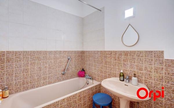 Appartement à vendre    3 pièces • 85,76 m2 Lyon 3