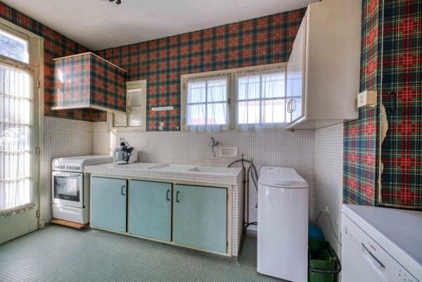 Villa d'Architecte des Années 60 à Saint Pierre d'Oléron : Charme et Potentiel au Cœur de l'Ile !