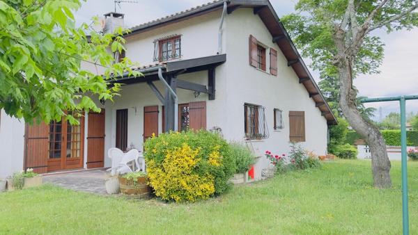 Landaise 5 pièces avec garage sur un terrain de 800m²