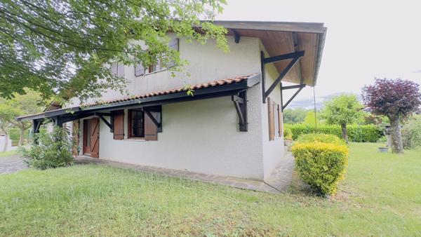 Landaise 5 pièces avec garage sur un terrain de 800m²