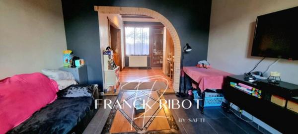 Maison Ancienne de 224m2 sur 755m2 de Terrain