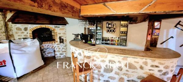 Maison Ancienne de 224m2 sur 755m2 de Terrain