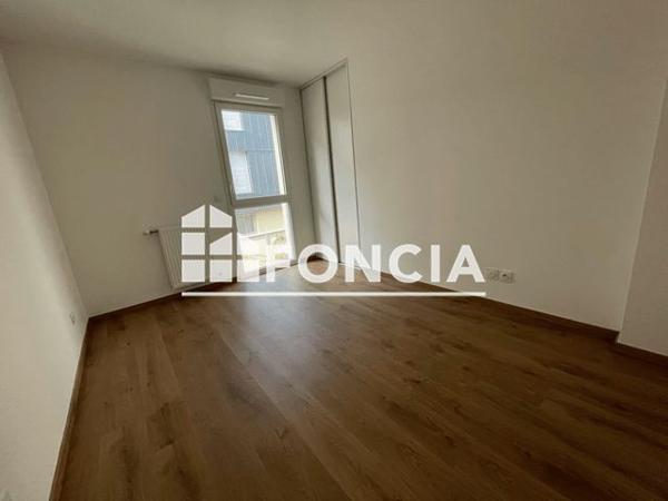 Location Appartement 3 pièces 62.6 m² - 32 D RUE CHIRAT Villeurbanne 69100