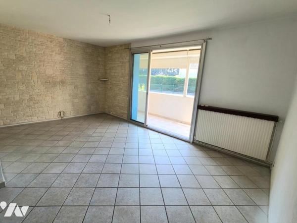 Pierrelatte, Appartement 3 Chambres.