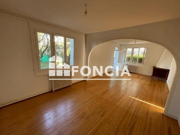 Location Maison 5 pièces 130.94 m² - 10 RUE DES FUSAINS Toulouse 31400