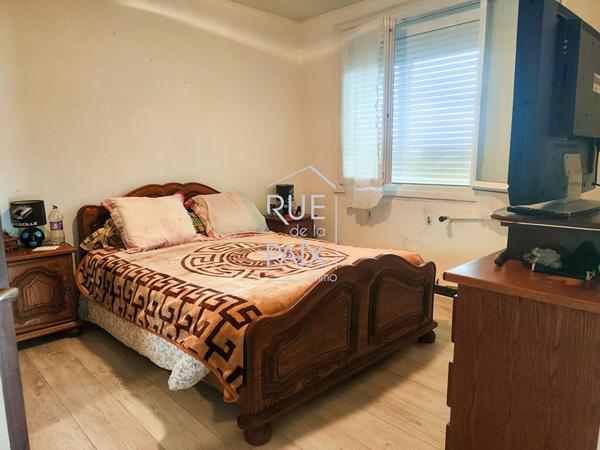 86140 LENCLOITRE Maison Lencloitre 4 pièce(s) 78.23 m² - pour investisseurs