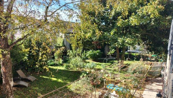 Maison de ville à vendre à Melle dans les Deux-Sèvres (79500), ref : 11720