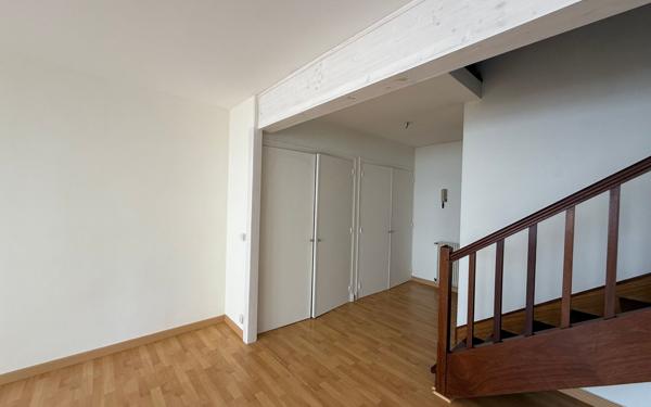 Appartement à vendre    2 pièces • 67,56 m2 Pau
