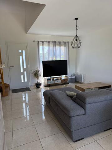 Maison Darvoy 5 pièce(s)