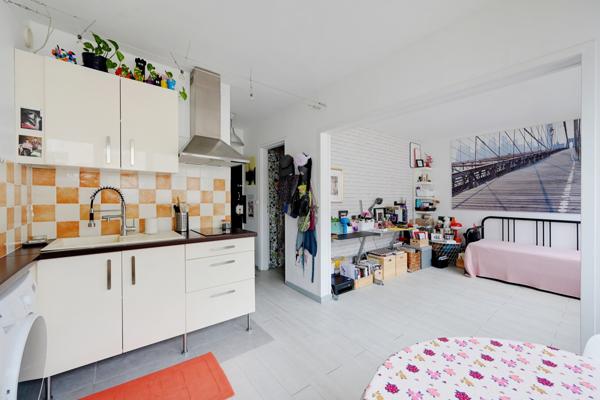 Paris (75019) Studio - Bassin de la Villette - Paris 19ème