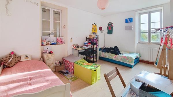 IDEAL INVESTISSEURS - T4 avec garage et jardin 127m2