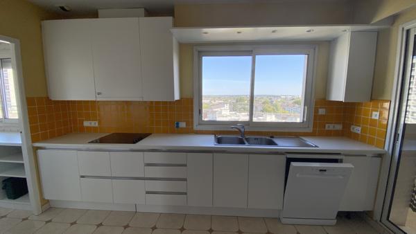 Appartement 5 pièce(s) 3 chambre(s) 196.37 m²