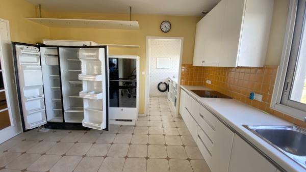 Appartement 5 pièce(s) 3 chambre(s) 196.37 m²