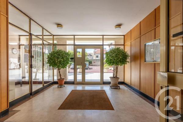 Appartement F2 à vendre  2 pièces - 41,20 m 2   LA VARENNE ST HILAIRE  - 94