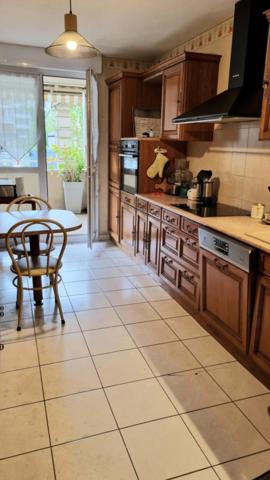 RARE- BRIVE CENTRE - BEAU T3 AVEC TERRASSE- GARAGE et CAVE