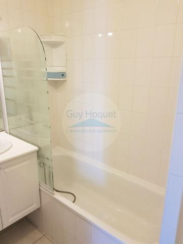 VAULX EN VELIN : appartement T3 (59 m²) à louer