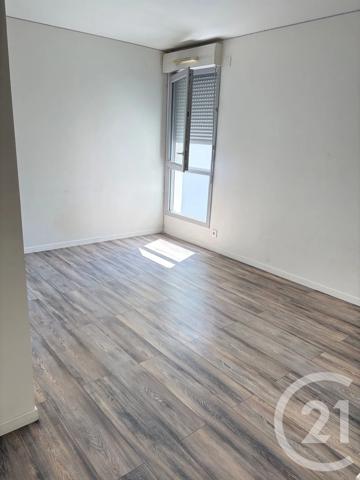 Appartement à vendre  5 pièces - 95 m 2   BEZONS  - 95