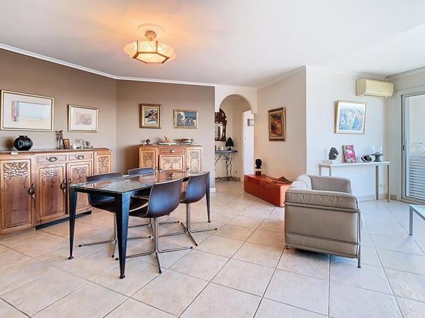 Vente / Appartement T4