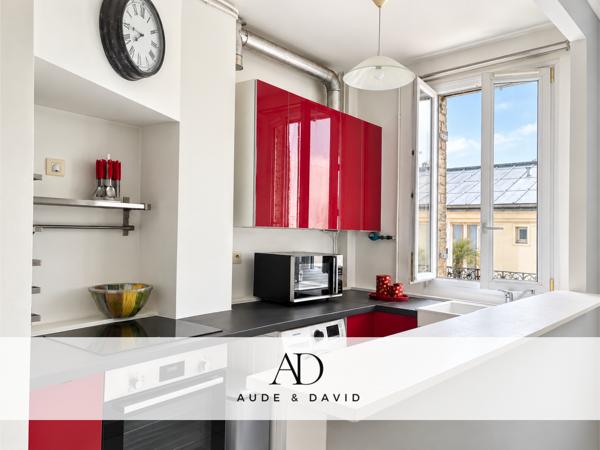 Appartement
         2 pièces
        - 39 m² 340 000 € *