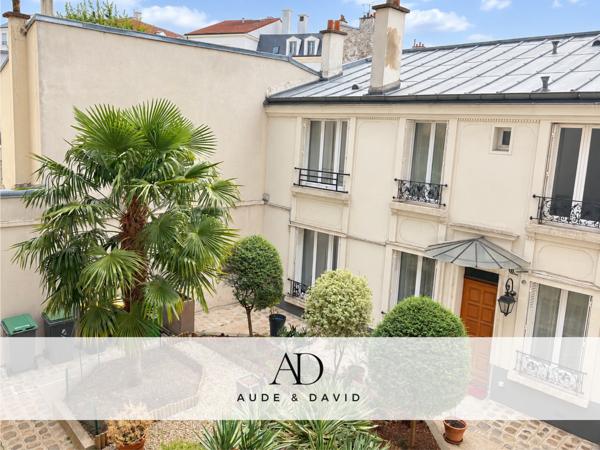 Appartement
         2 pièces
        - 39 m² 340 000 € *