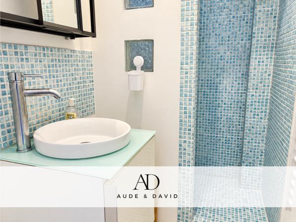 Appartement
         2 pièces
        - 39 m² 340 000 € *