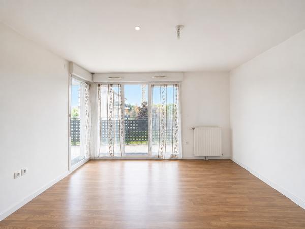 Appartement
         3 pièces
        - 62 m² 219 000 € *