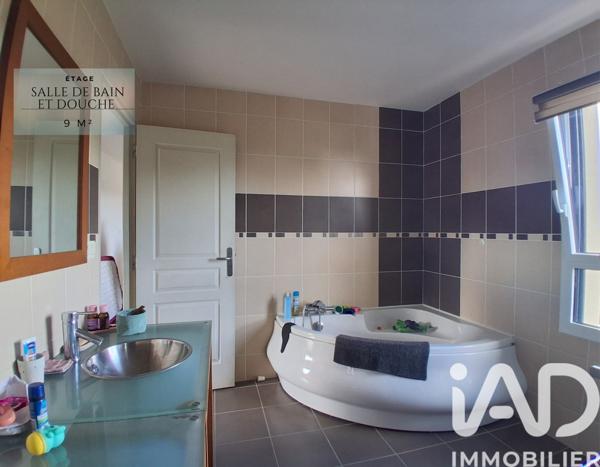 Maison à vendre 6 pièces 147 m² Bourg-Blanc