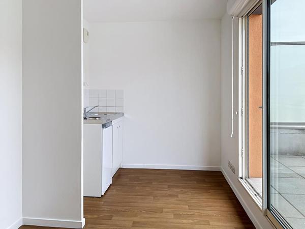 T2 – GARAGE – 28 m² – 69100 – VILLEURBANNE